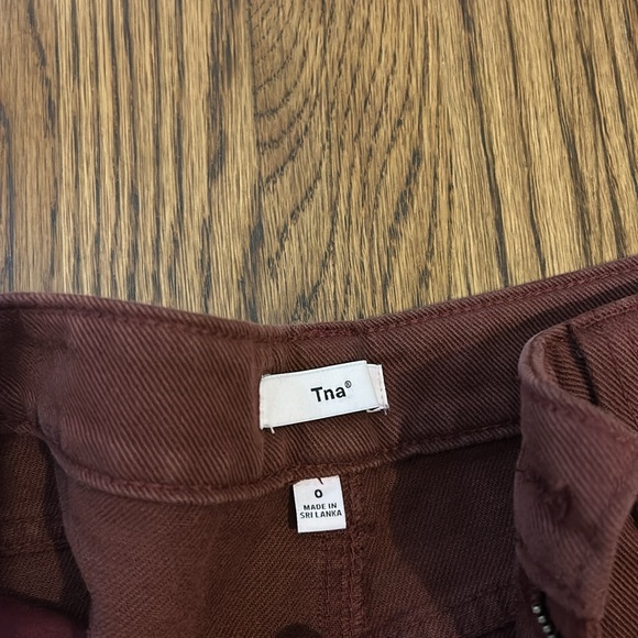 Aritzia cargo pants. Size 0 - Picture 5 of 5